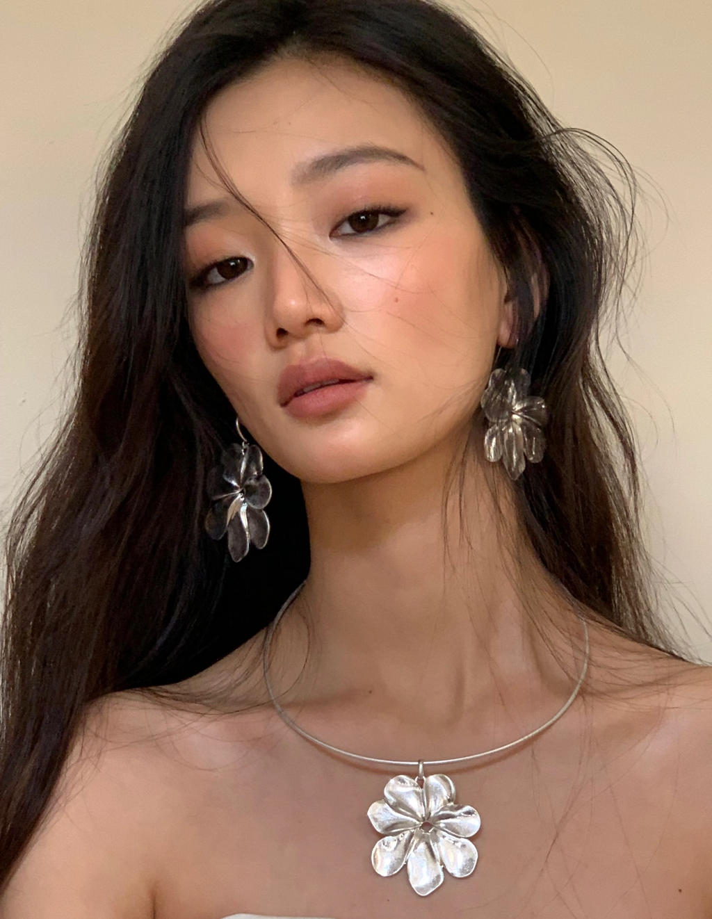 Bloom Sculpt Flower Earrings